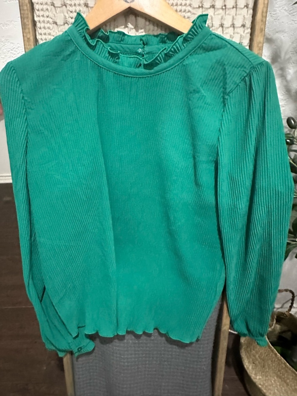 Ann Taylor Emerald Green Ruffled Neck Long Sleeve Blouse